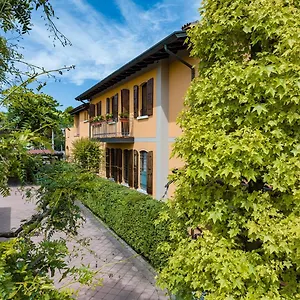https://la-stazione-camere-caffe.it-lombardy.com